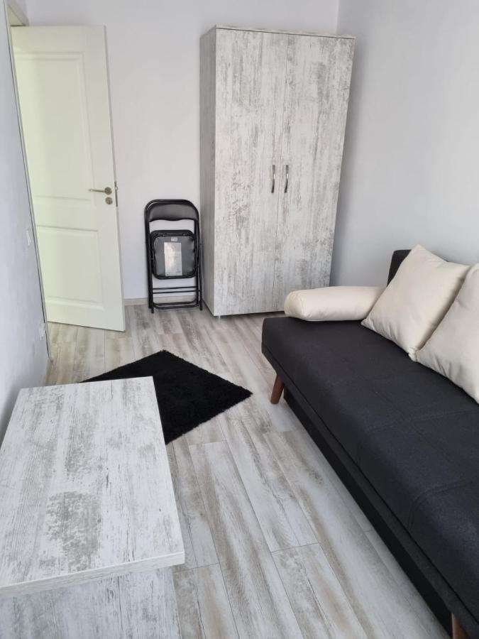 Luxury Apartament Curtea De Arges Exterior photo